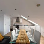 London Home Near Central London