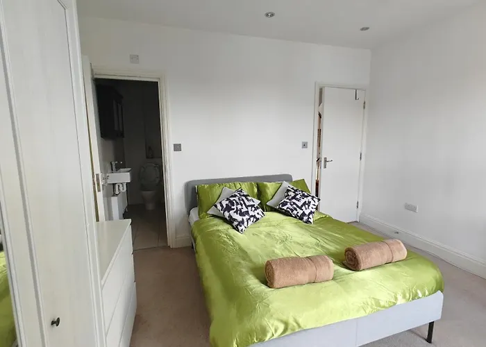 London Home Near Central London