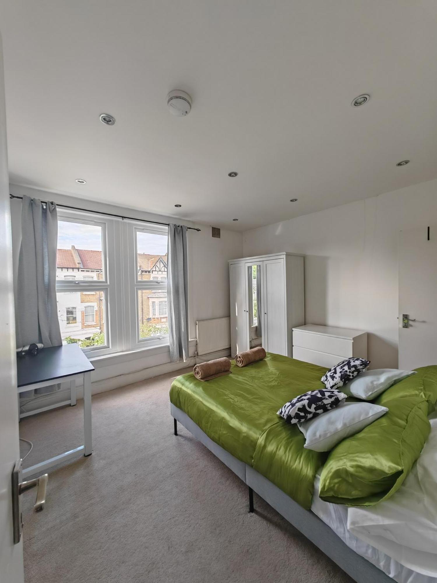 Near Apartment London
